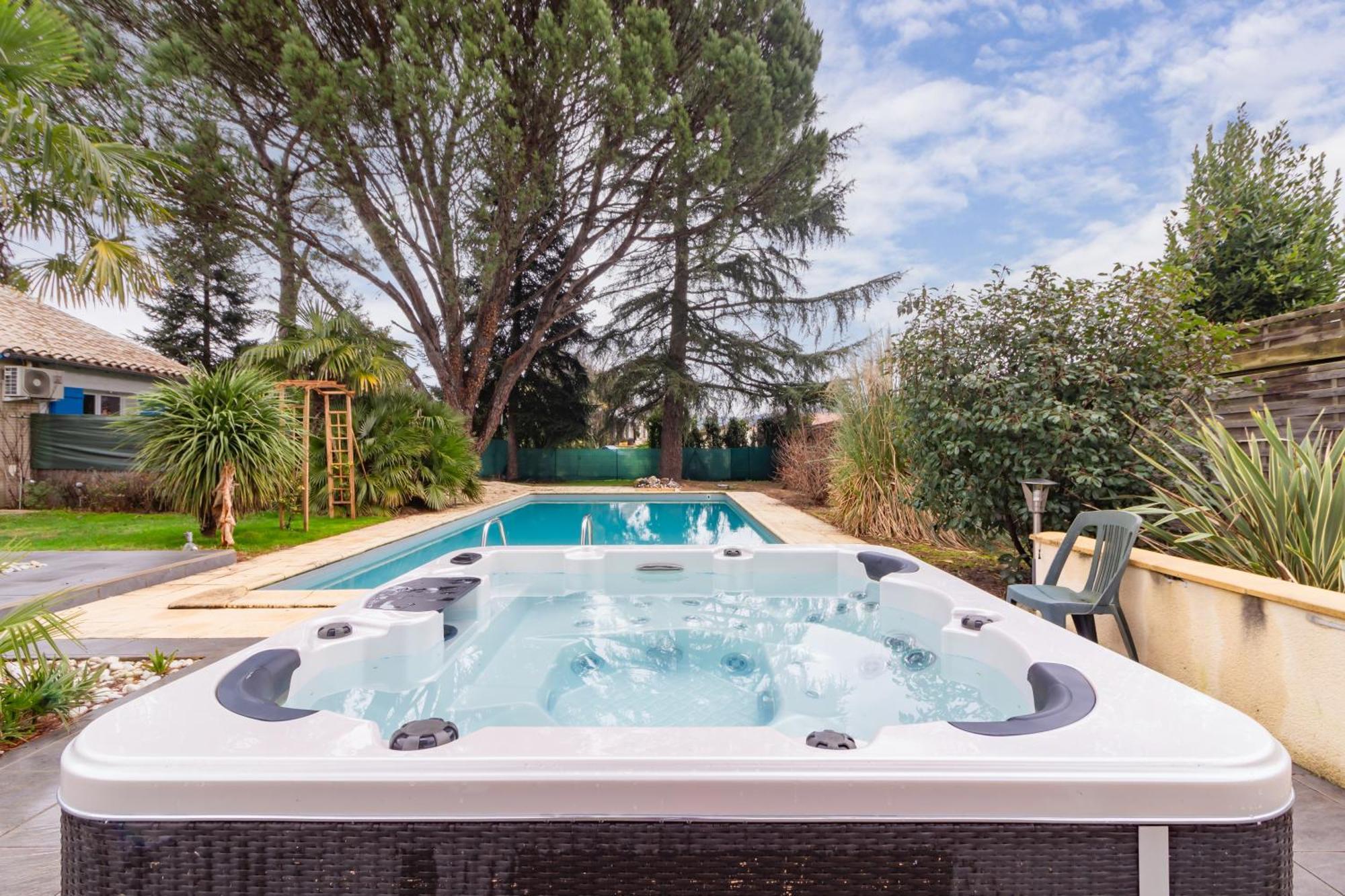 Villa & Spa-Sauna-Piscine-Massages Du "Nirvana Vivant" Biars-sur-Cère Екстериор снимка