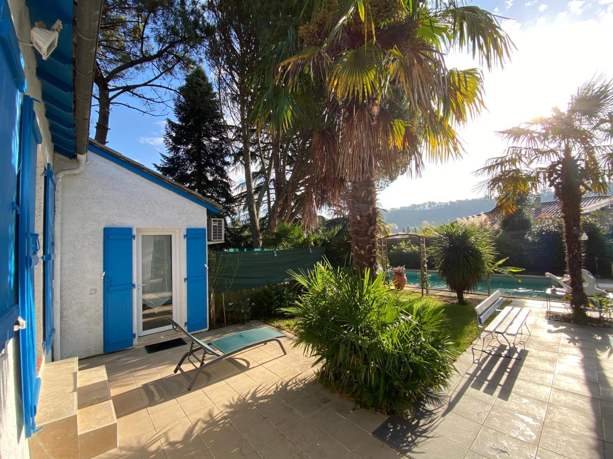 Villa & Spa-Sauna-Piscine-Massages Du "Nirvana Vivant" Biars-sur-Cère Екстериор снимка